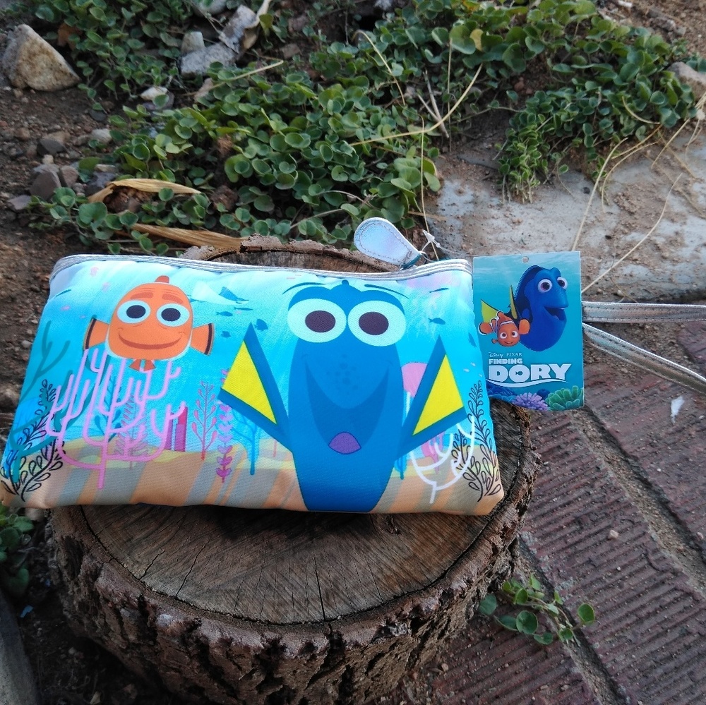 Finding Dory Wristlet
